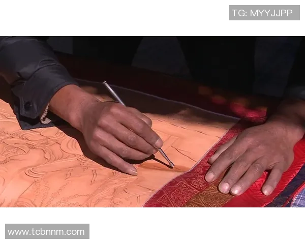 达瓦扎西:藏族足球新星与书法艺术的跨界融合之路 达瓦扎西:藏族足球新星与书法艺术的跨界融合之路