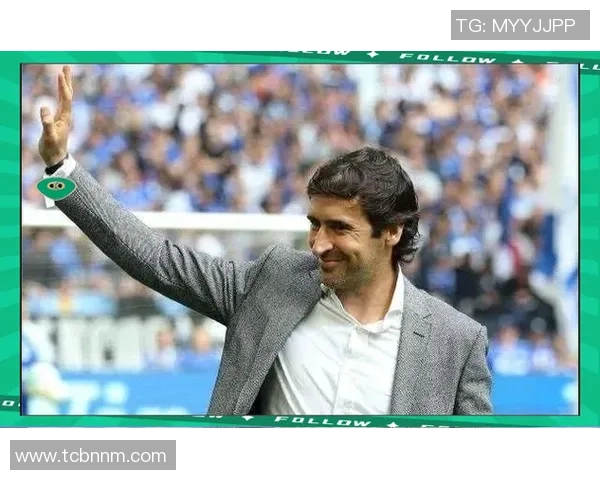 足球七号球星的辉煌与传奇 历史与未来的交织探索 足球七号球星的辉煌与传奇 历史与未来的交织探索