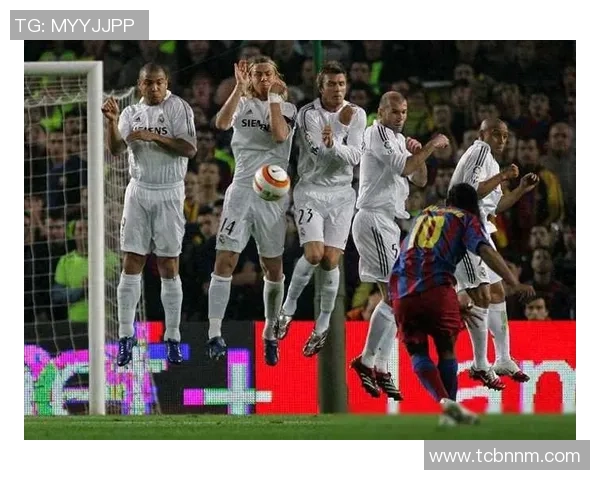 全球最强足球球星高清震撼合集 展现球场巅峰风采与超凡技术